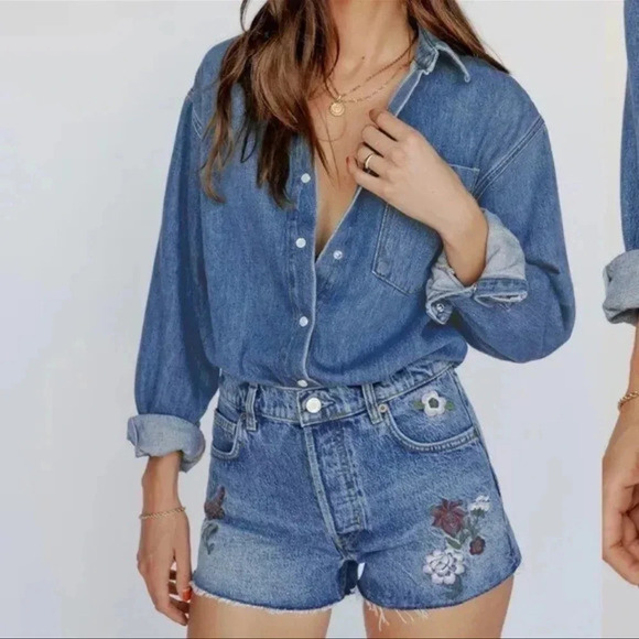 NWT!! Reformation Jeans - Charlie High Rise Jean Short in Fauna Embroidery - 26 - Picture 3 of 8
